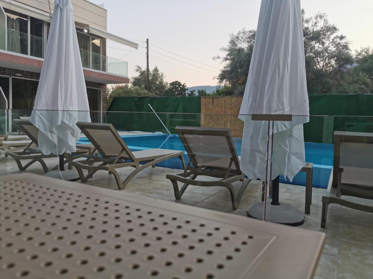Hotel Capital Lux Нидри Экстерьер фото